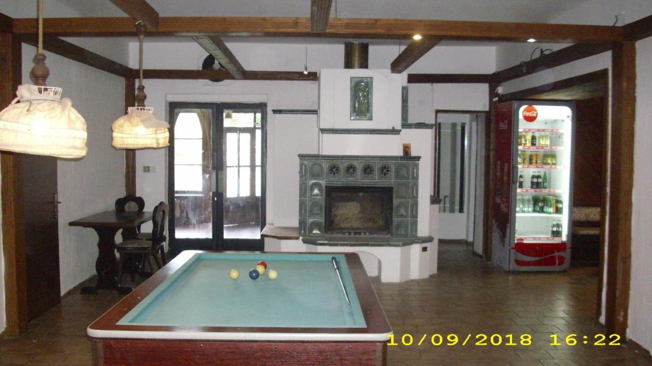 Pension Hubertus Aš Buitenkant foto