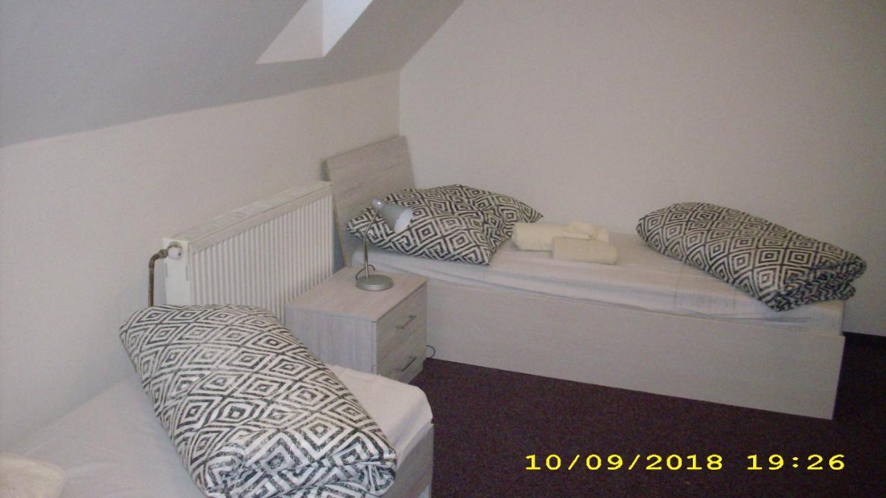 Pension Hubertus Aš Buitenkant foto